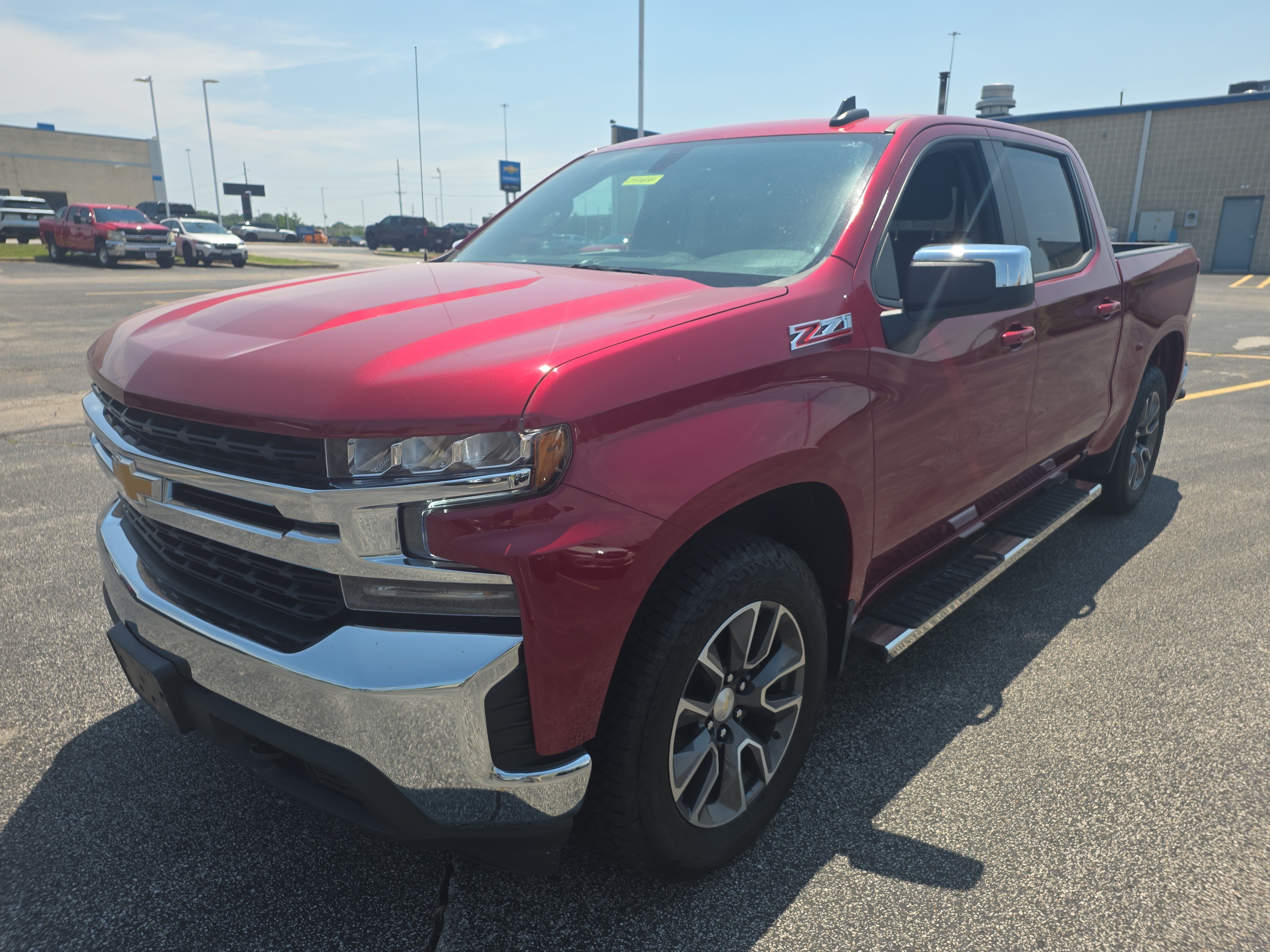 Used 2021 Chevrolet Silverado 1500 LT w/ Z71 Off-Road Package AWD/4WD image 7