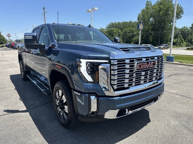 New 2025 GMC Sierra 2500 Denali w/ Denali Reserve Package image 4