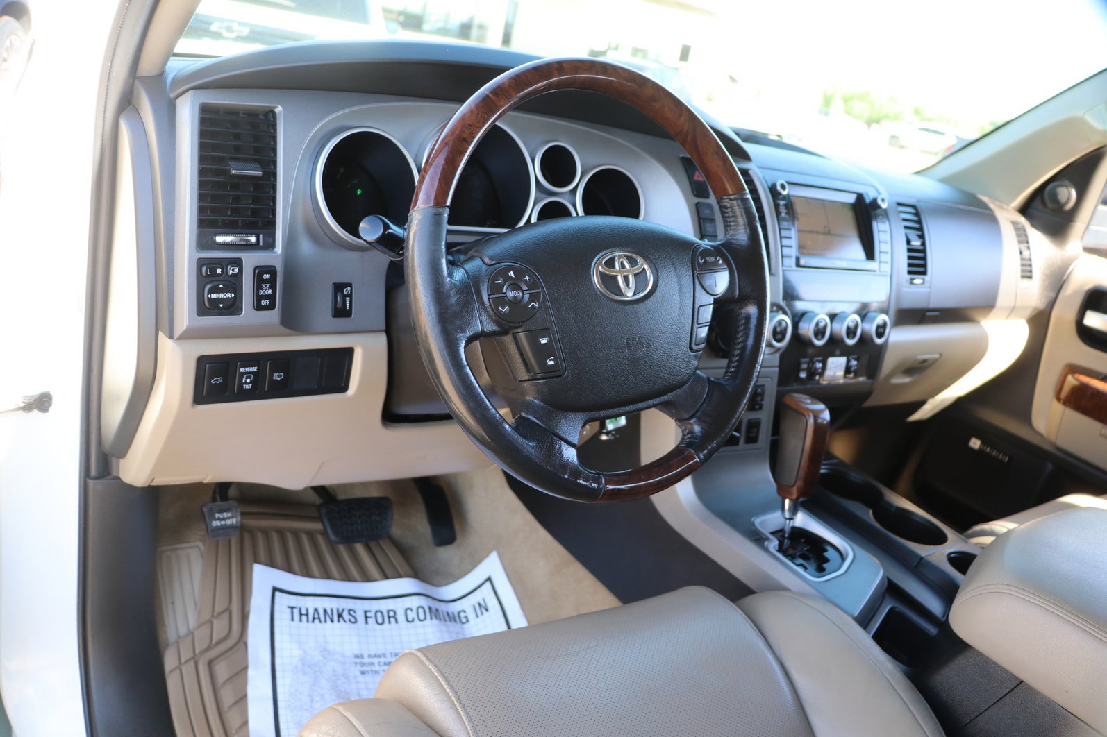 Used 2010 Toyota Sequoia Platinum RWD image 15