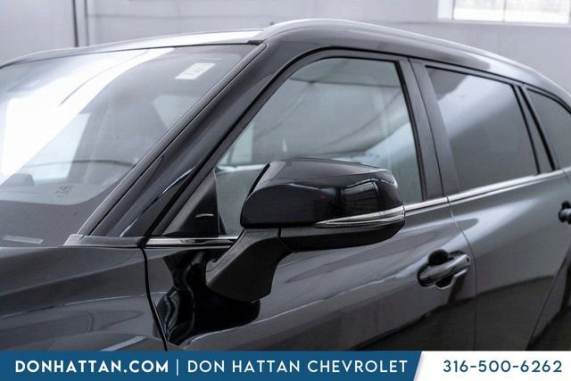 Used 2023 Toyota Highlander XLE image 36