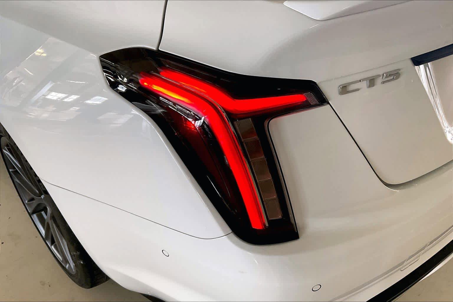 Used 2024 Cadillac CT5 V w/ Premium Package RWD image 26