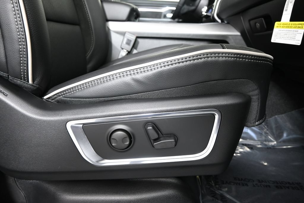 Used 2026 RAM 1500 Laramie AWD/4WD image 15