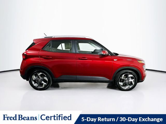 Certified 2025 Hyundai Venue Limited image 9