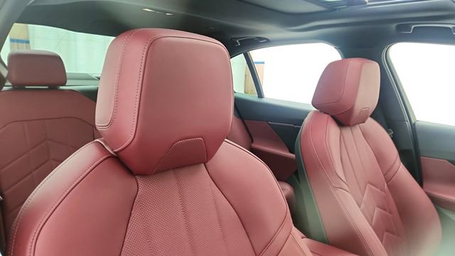 Used 2026 BMW 540i xDrive image 23