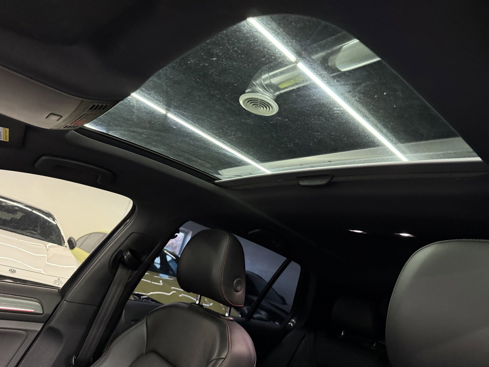 Used 2019 Volkswagen GTI SE w/ SE Experience Package image 26