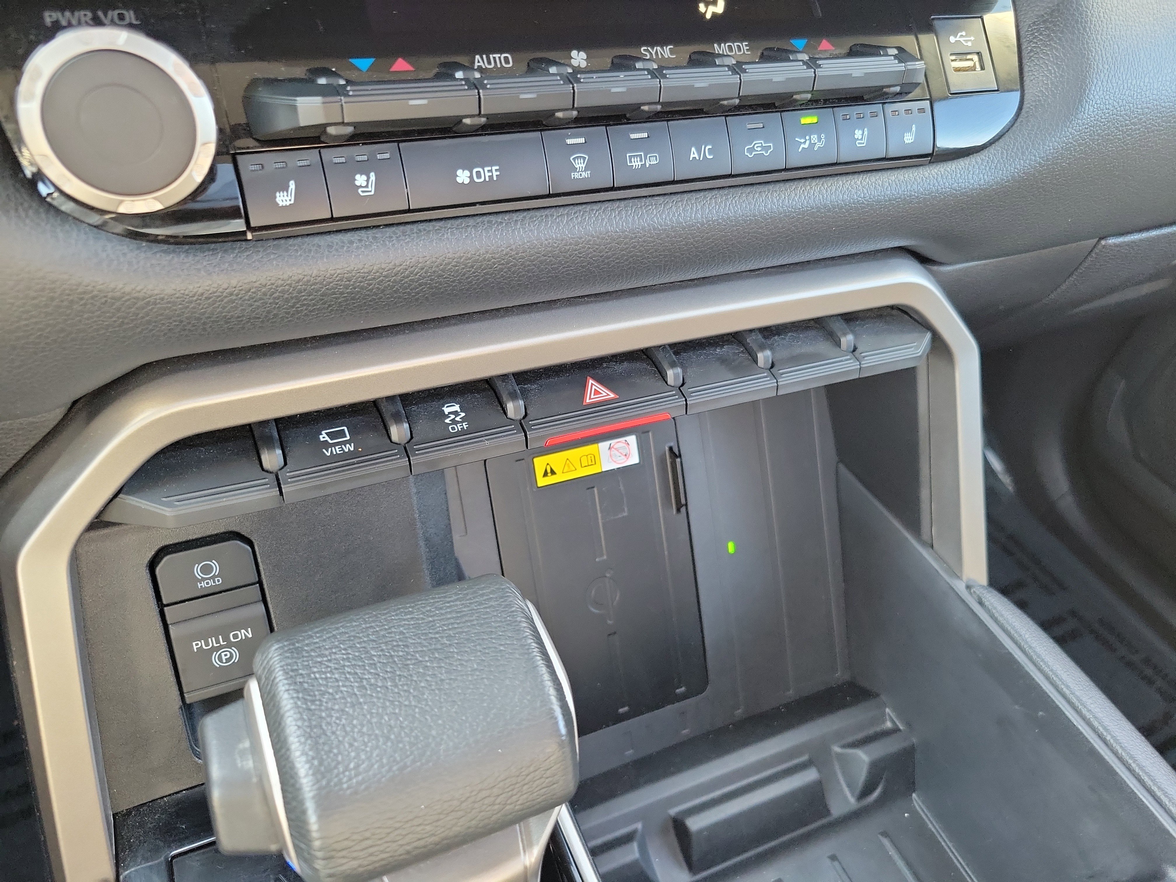 Used 2024 Toyota Tundra Limited image 30