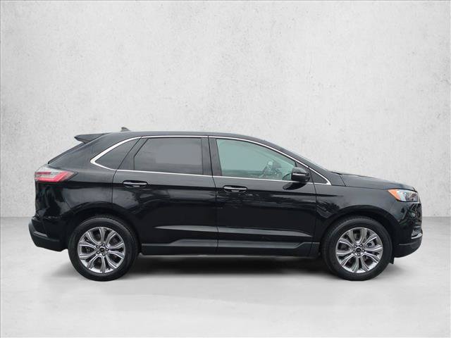 Used 2024 Ford Edge Titanium AWD/4WD image 4