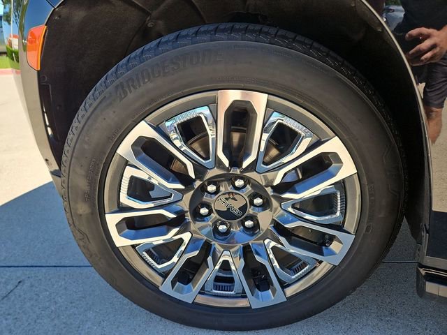 Used 2023 GMC Yukon XL Denali Ultimate image 33