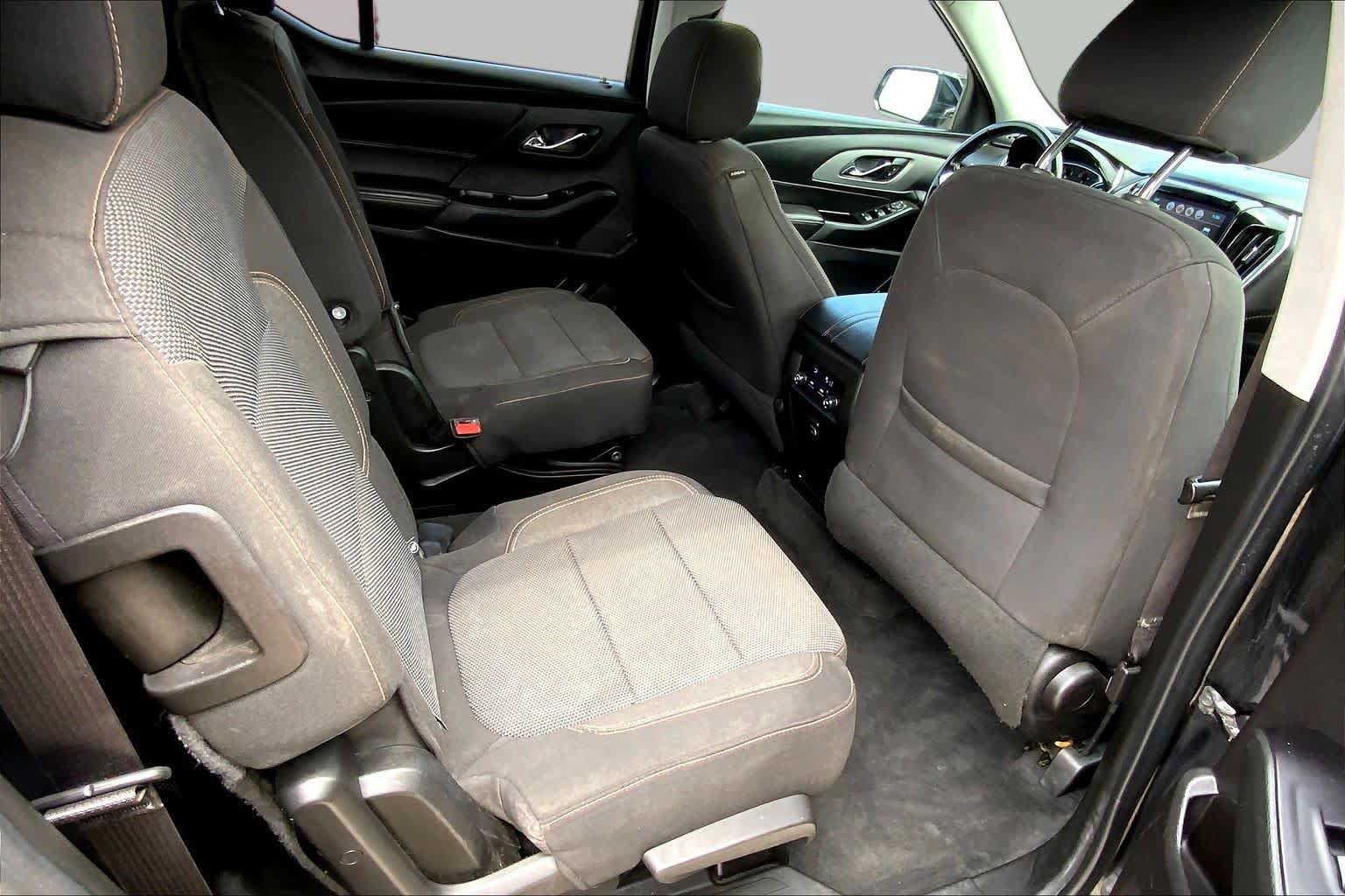 Used 2019 Chevrolet Traverse LT FWD image 20