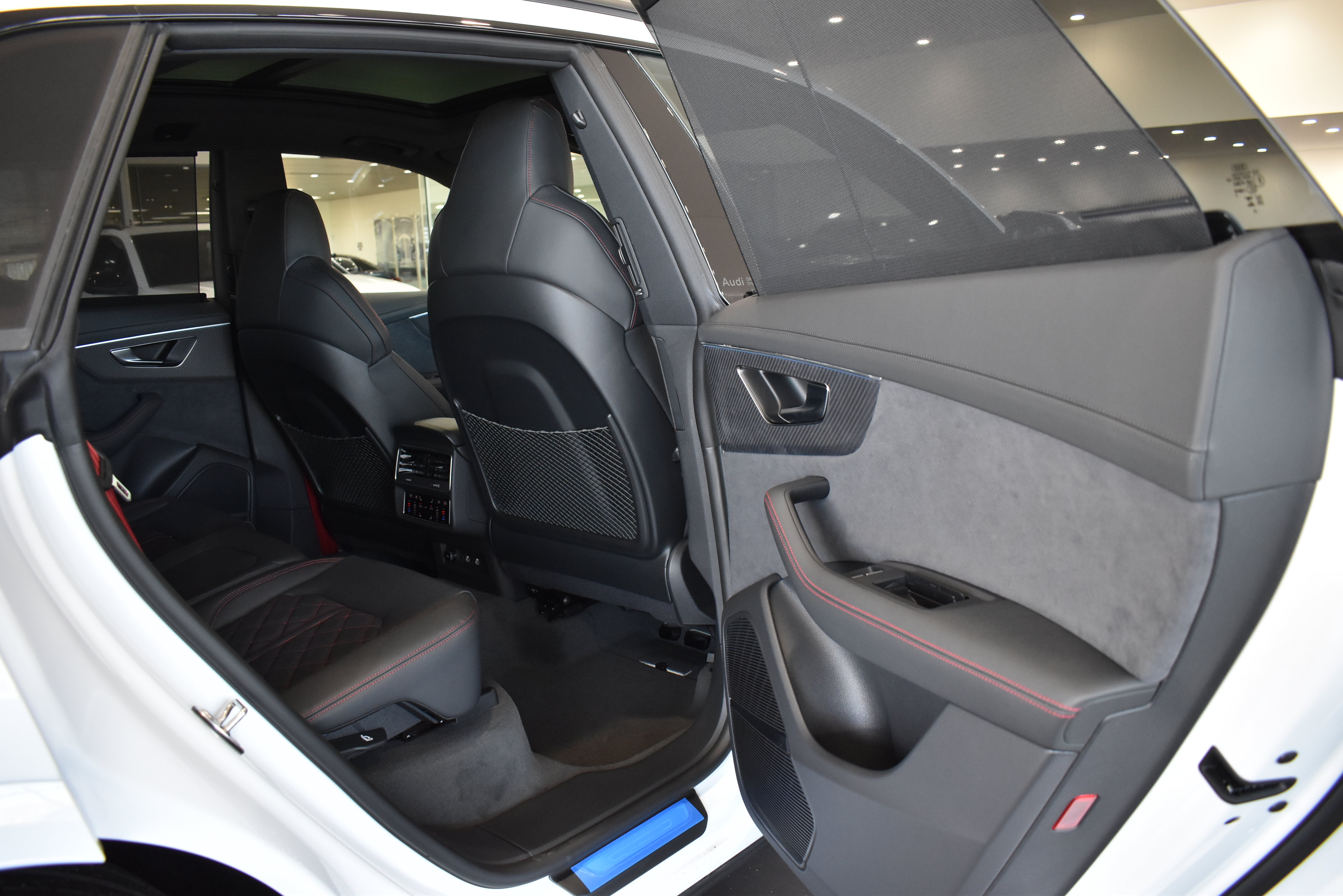 New 2026 Audi Q8 Prestige image 30