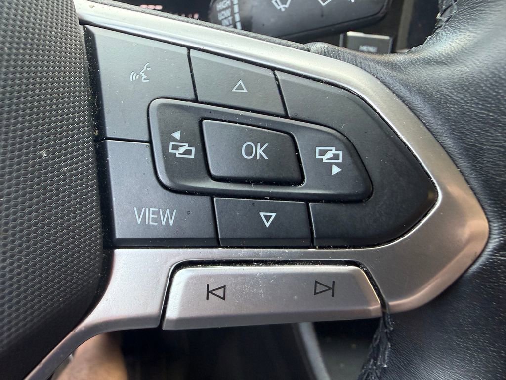 Used 2024 Volkswagen Jetta SE FWD image 18