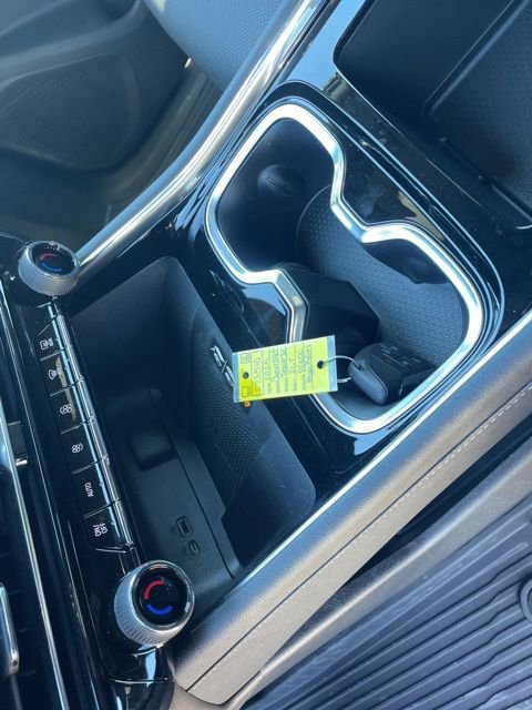 Used 2025 Chevrolet Traverse LT w/ LPO, Floor Liner Package image 5