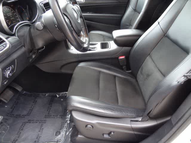 Used 2021 Jeep Grand Cherokee Laredo X AWD/4WD image 6