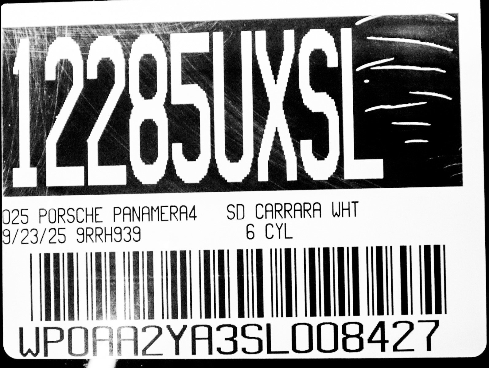Certified 2025 Porsche Panamera 4 image 33