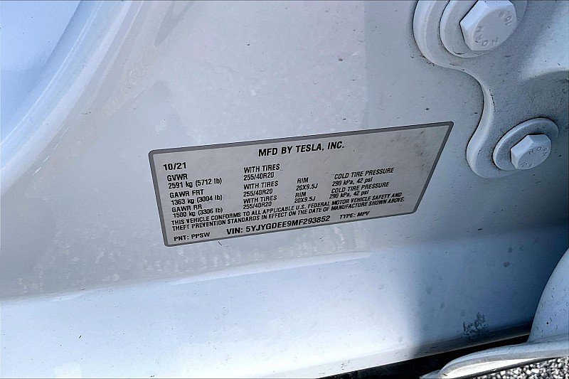 Used 2021 Tesla Model Y Long Range AWD/4WD image 25