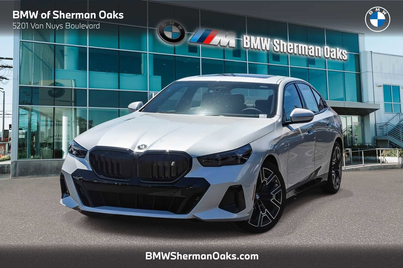 New 2026 BMW i5 eDrive40 w/ M Sport Package