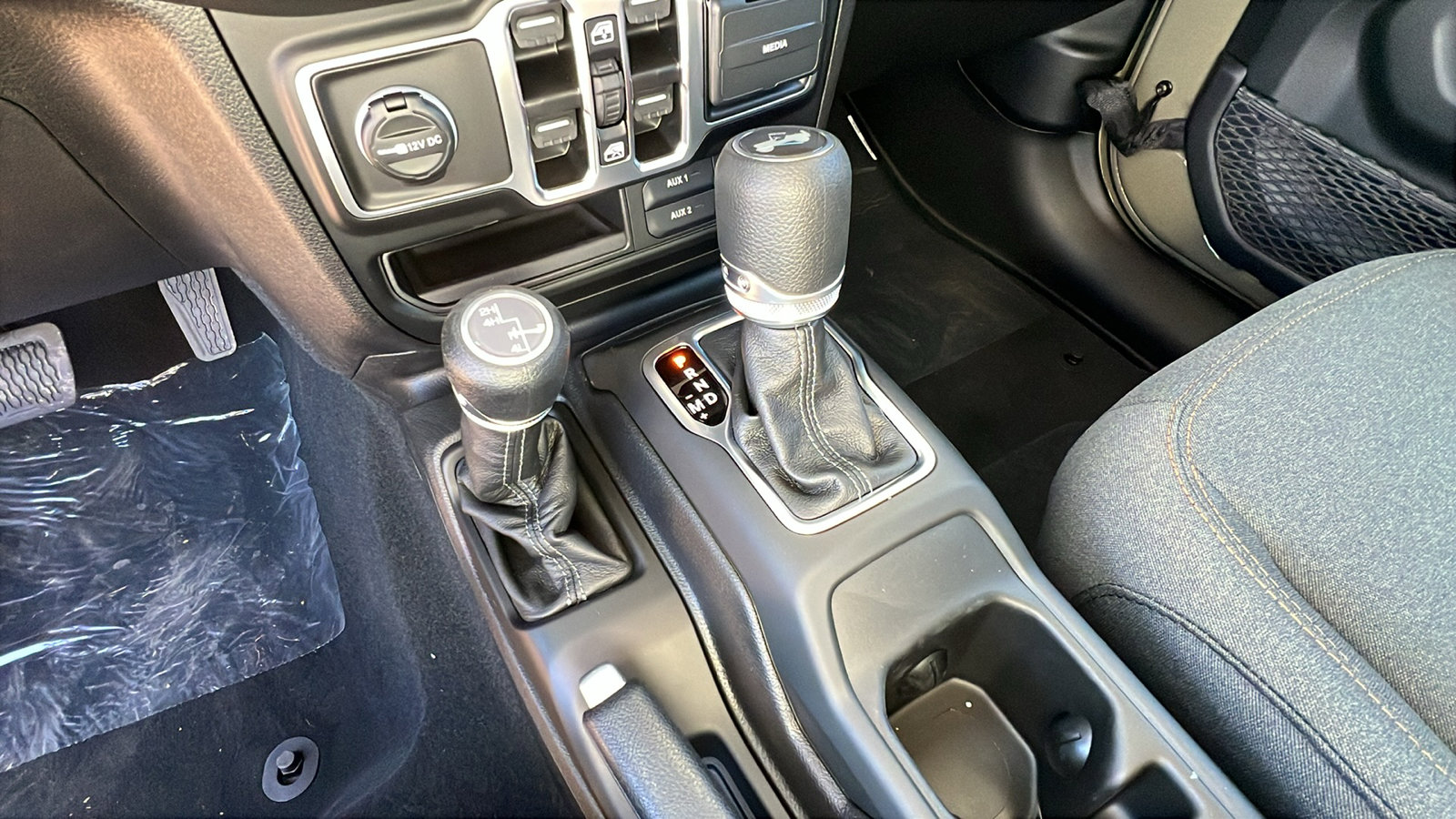 New 2026 Jeep Wrangler Sport S image 25