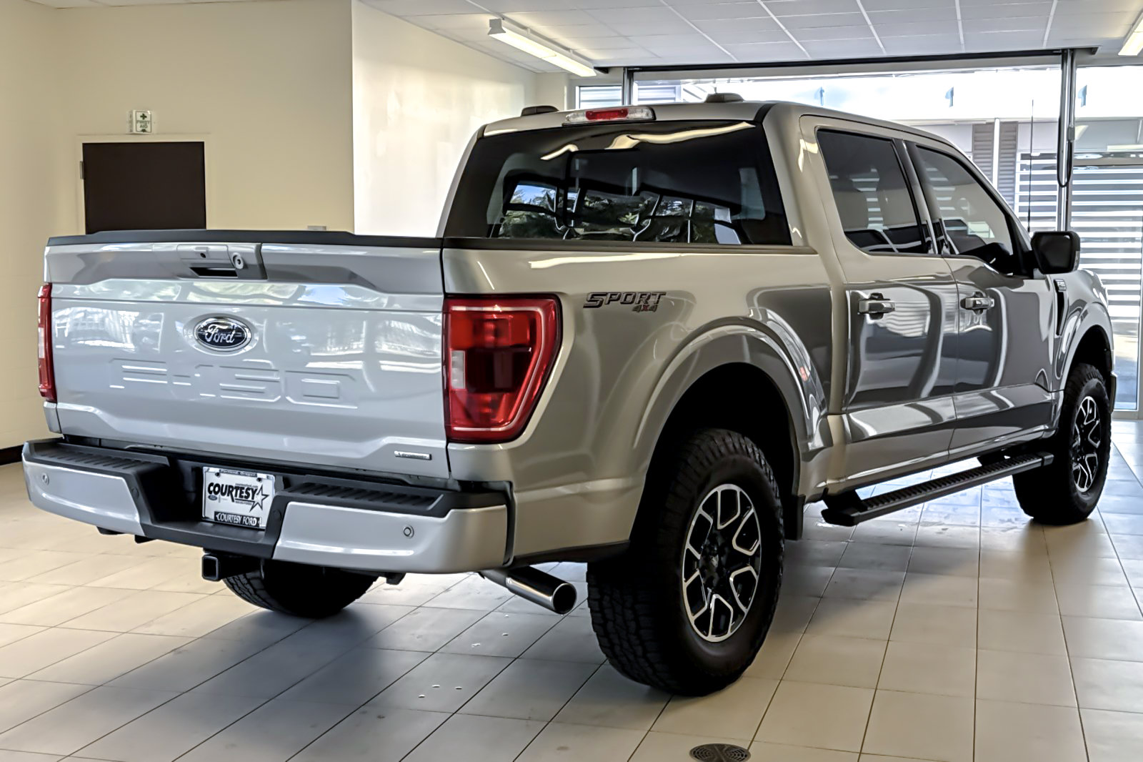 Certified 2023 Ford F150 XLT w/ Equipment Group 302A High AWD/4WD image 4
