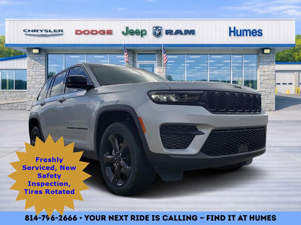 Used 2023 Jeep Grand Cherokee Altitude