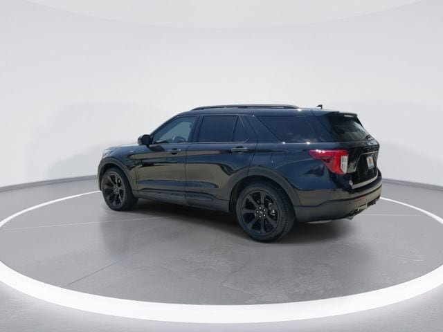Used 2023 Ford Explorer ST-Line w/ Class IV Trailer Tow Package RWD image 6