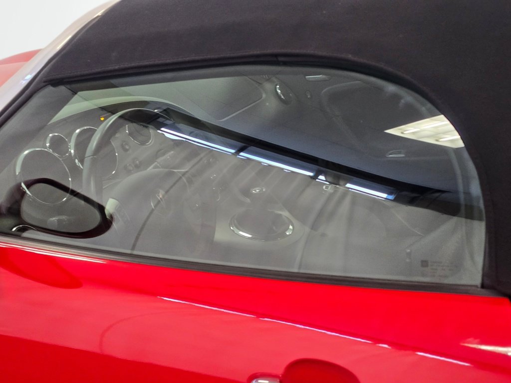 Used 2009 Pontiac Solstice GXP w/ Club Sport Package RWD image 46