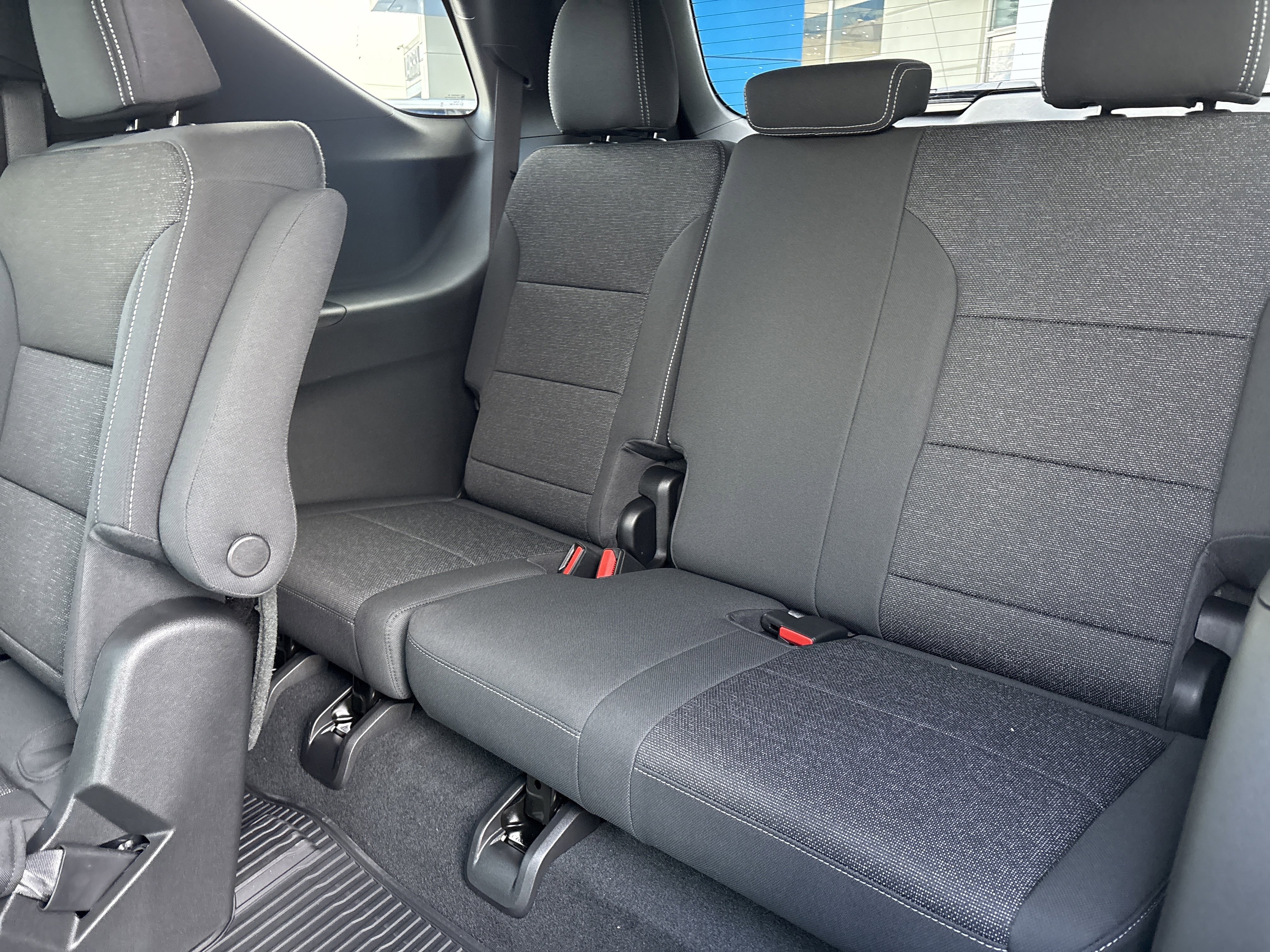 New 2026 Chevrolet Traverse LT w/ LPO, Floor Liner Package AWD/4WD image 25