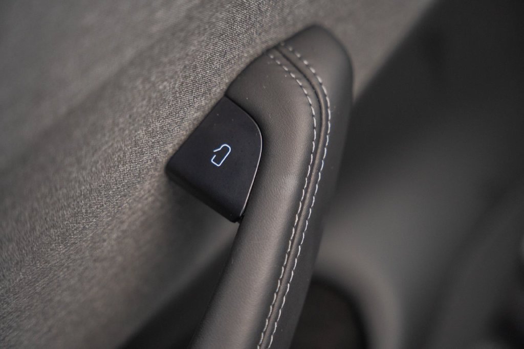 Used 2026 Tesla Model 3 RWD image 40