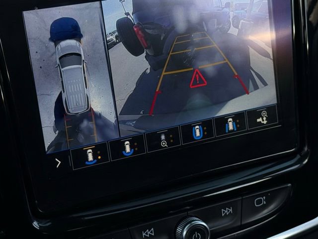 Used 2021 Chevrolet Traverse RS image 6