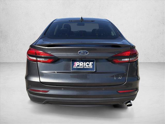 Used 2020 Ford Fusion SE w/ Equipment Group 151A FWD image 5