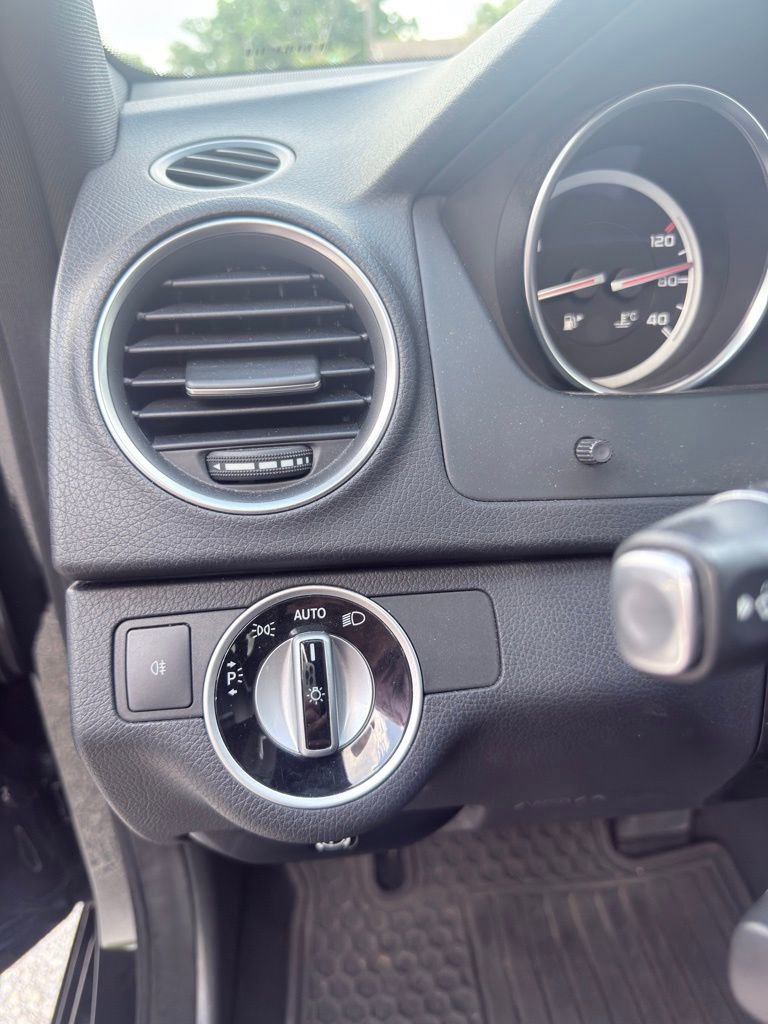 Used 2013 Mercedes-Benz C 63 AMG Sedan image 51