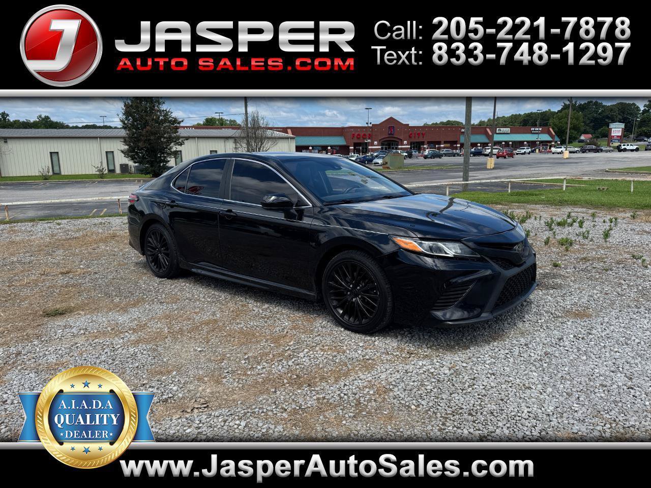 Used 2019 Toyota Camry SE w/ Carpet Mat Package