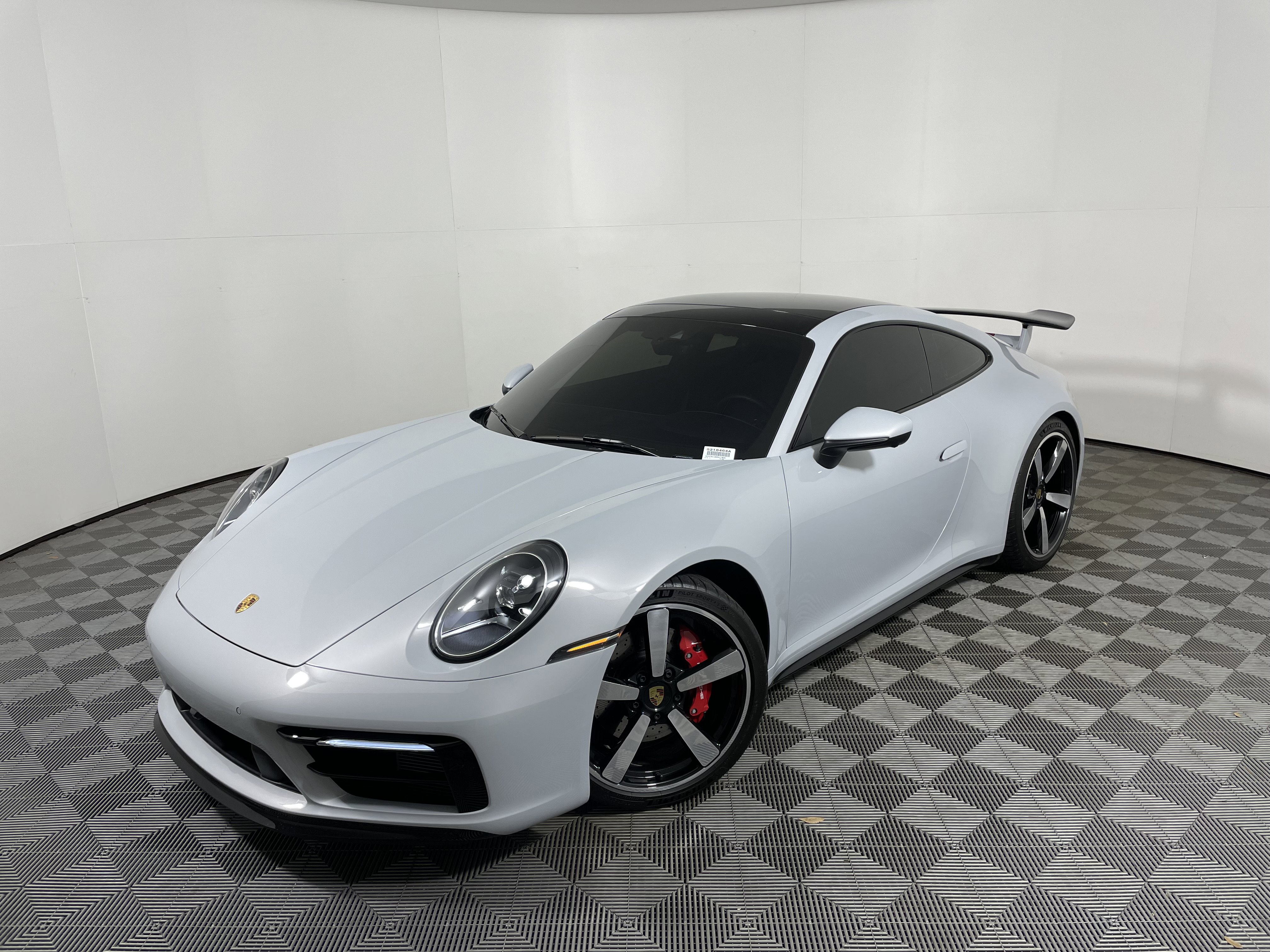 Used 2024 Porsche 911 Carrera 4S image 1