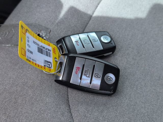 Used 2015 Kia Soul EV FWD image 35