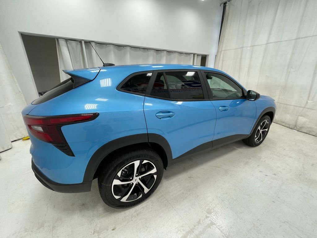 New 2026 Chevrolet Trax RS FWD image 5