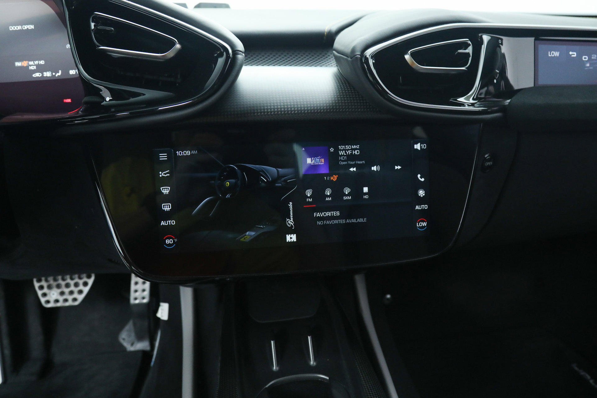 Certified 2025 Ferrari 12Cilindri image 30