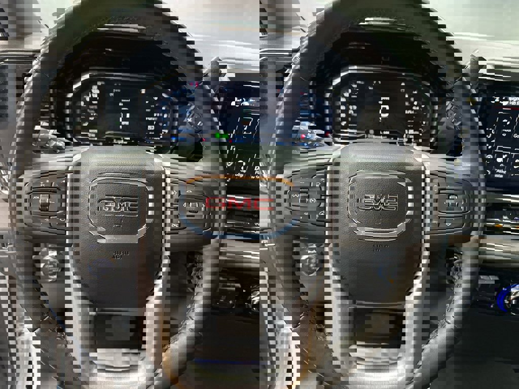 Certified 2025 GMC Sierra 1500 SLT image 35