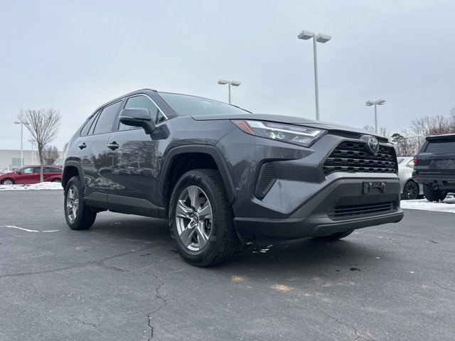 Used 2024 Toyota RAV4 XLE image 3