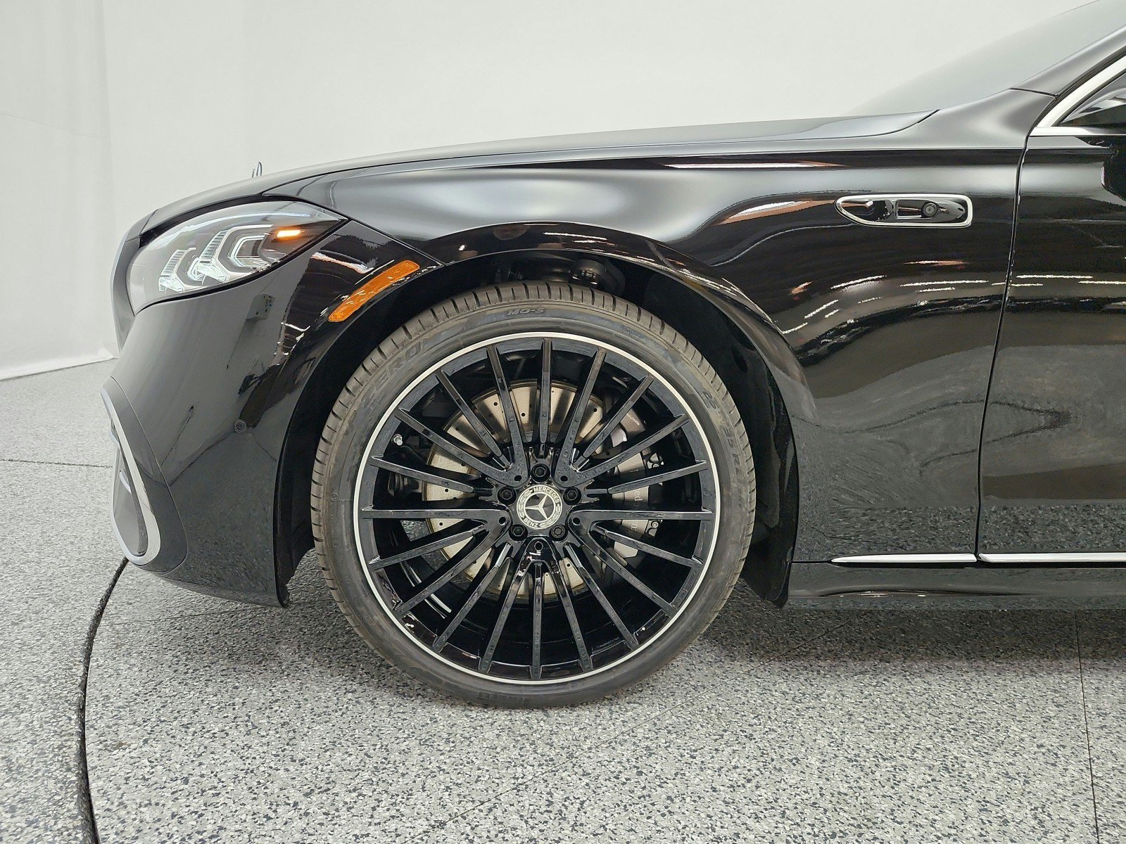 New 2027 Mercedes-Benz S 580 4MATIC Sedan image 15
