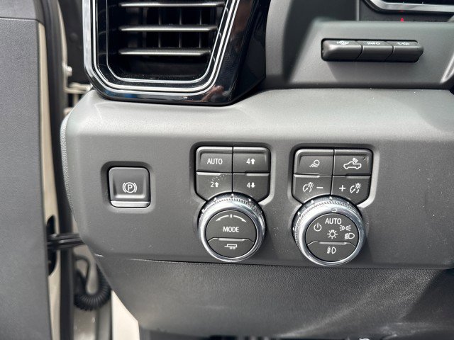 New 2026 GMC Sierra 2500 AT4 AWD/4WD image 21