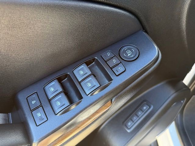 Used 2020 GMC Yukon XL Denali AWD/4WD image 10