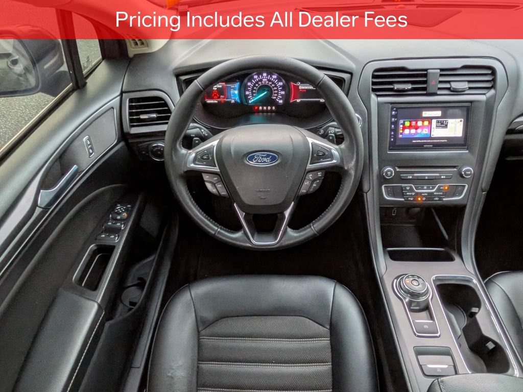 Used 2018 Ford Fusion SE w/ Equipment Group 201A FWD image 15