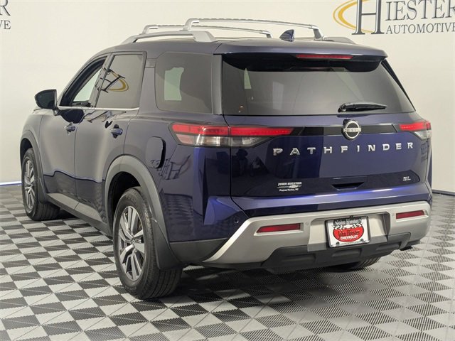 Used 2022 Nissan Pathfinder SL image 5
