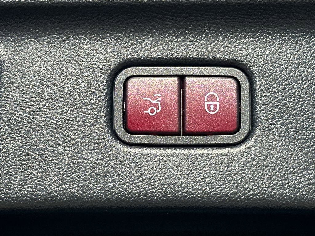 New 2026 Mercedes-Benz S 63 AMG S image 22