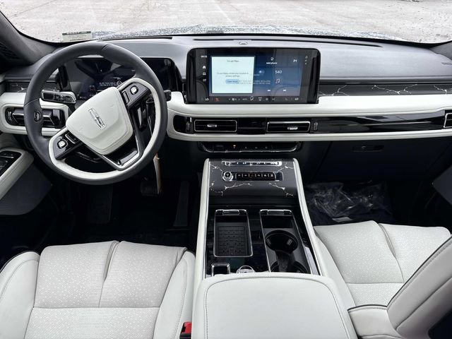 New 2026 Lincoln Aviator Black Label w/ Dynamic Handling Package AWD/4WD image 16