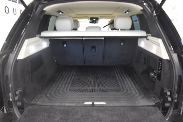 Used 2025 Land Rover Range Rover SE AWD/4WD image 15
