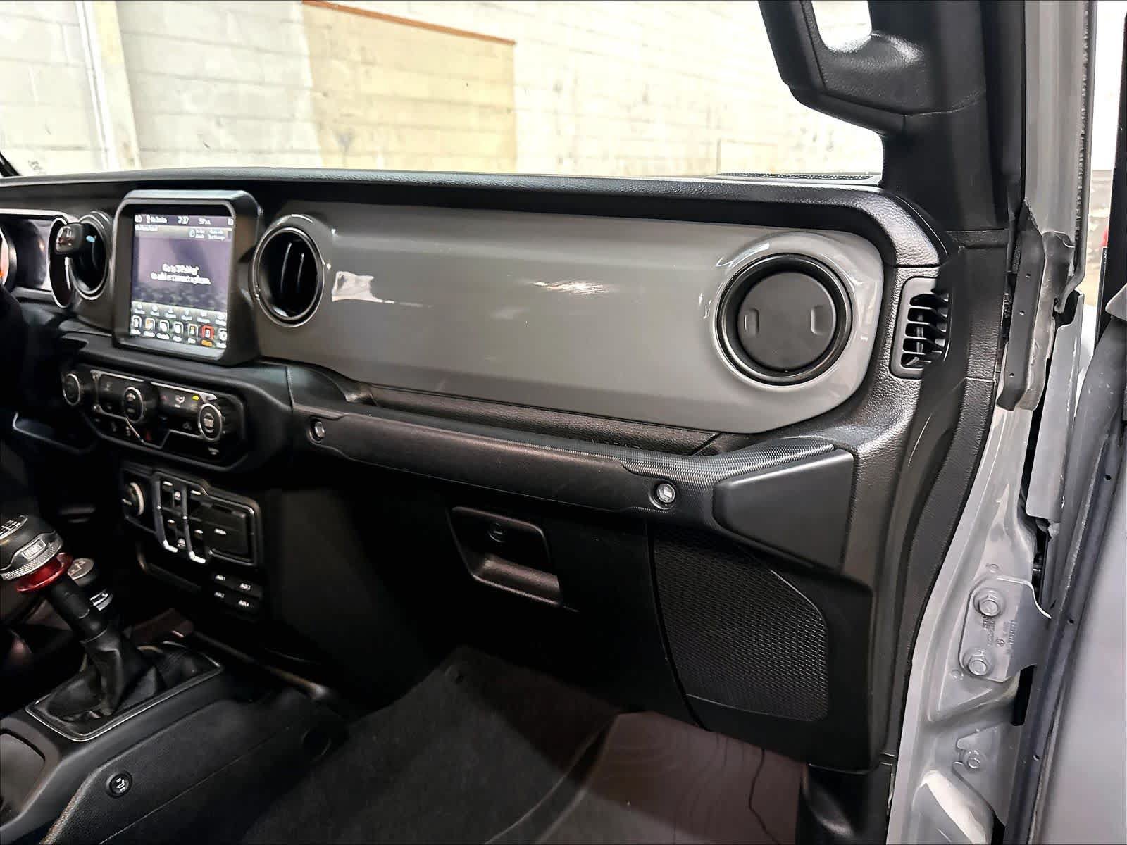 Used 2021 Jeep Gladiator Sport AWD/4WD image 19