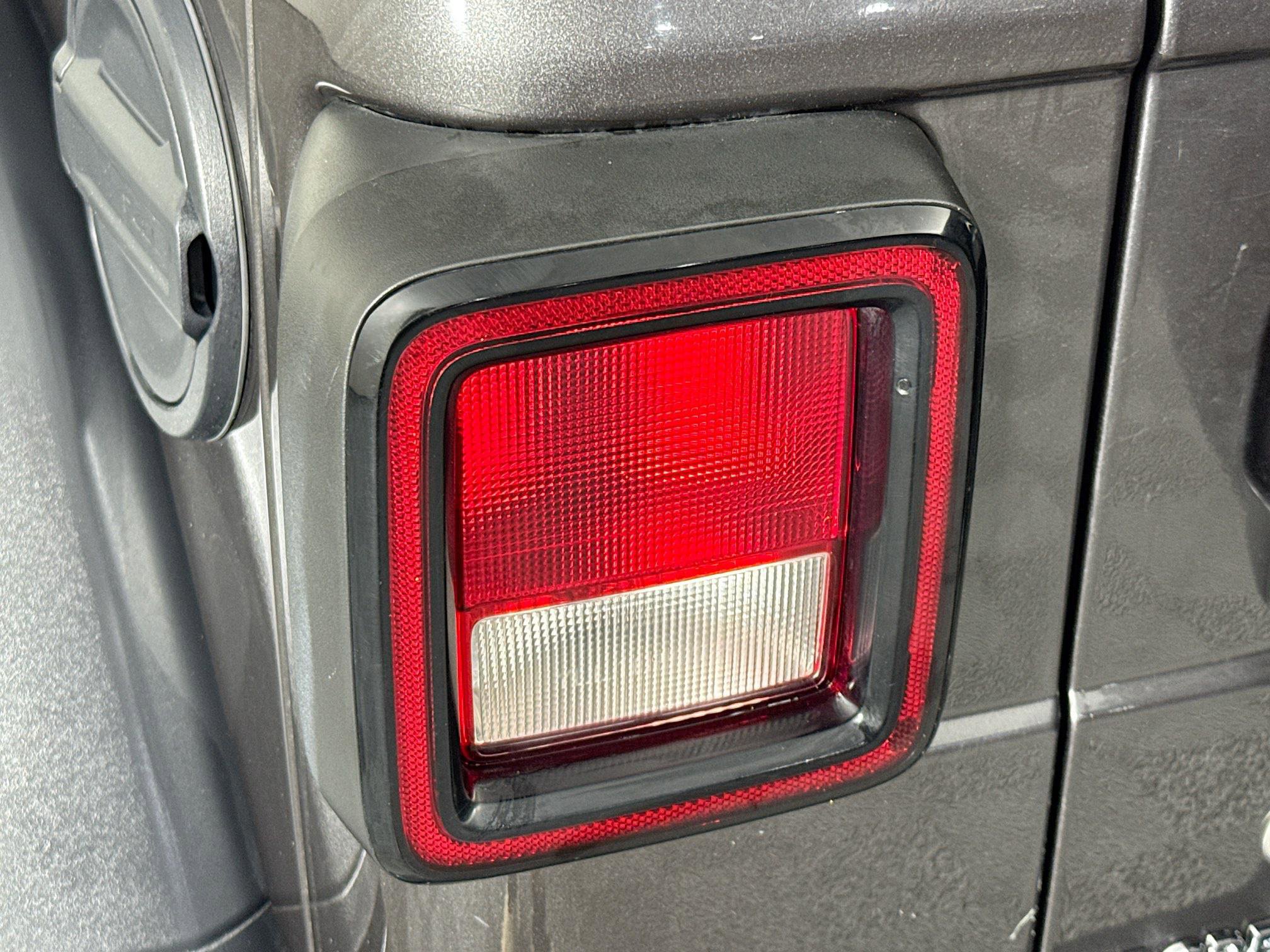 Used 2019 Jeep Wrangler Rubicon image 31