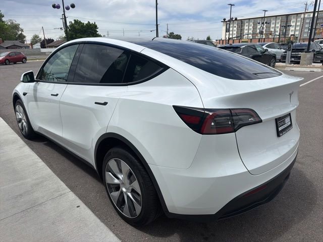 Used 2024 Tesla Model Y Long Range AWD/4WD image 5