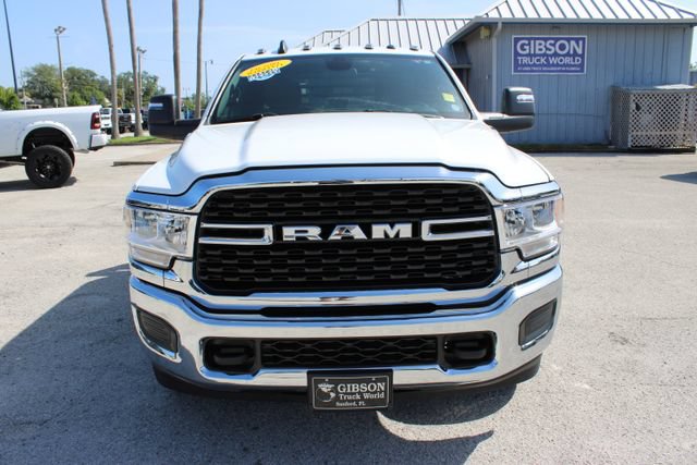 Used 2024 RAM 3500 SLT w/ Quick Order Package 2YG SLT AWD/4WD image 2