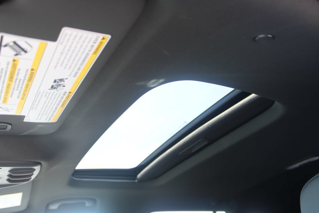 New 2026 Chevrolet Trax RS w/ Sunroof Package FWD image 60